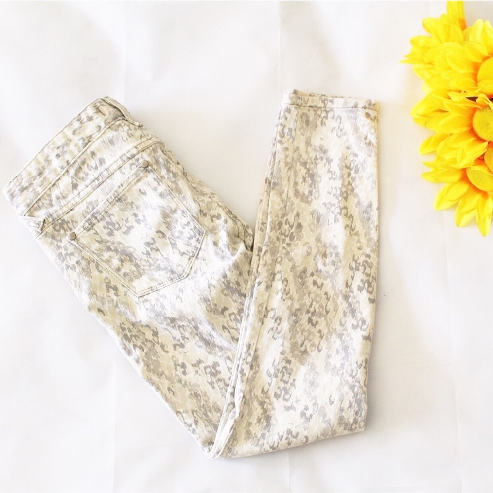Free people white patterned jeans